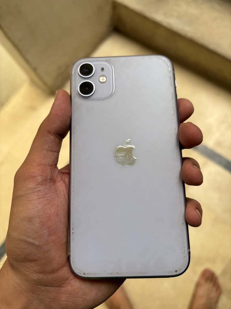 IPHONE 11 0