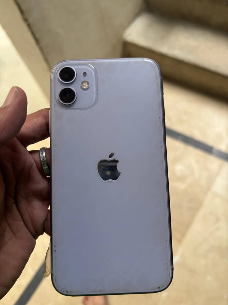 IPHONE 11 4