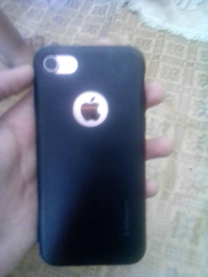 Apple iPhone 4