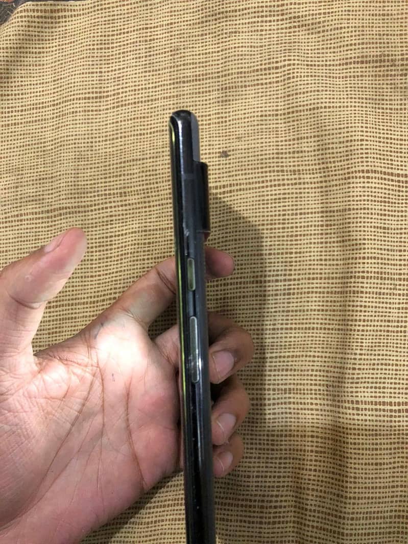 6 pro pixel ( exchange possible ) 4