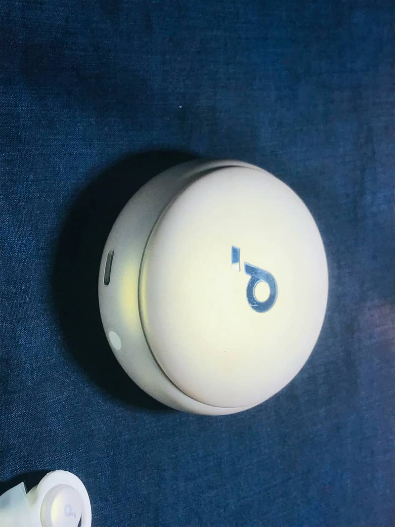 earbuds 2