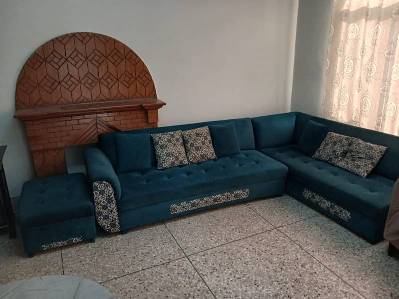 seven setar sofa 2