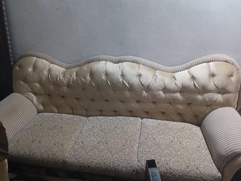 3 seatar sofa and two 1 seator sofas 1