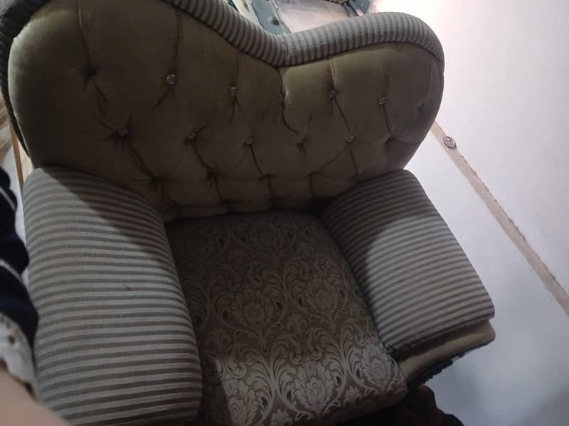 3 seatar sofa and two 1 seator sofas 3