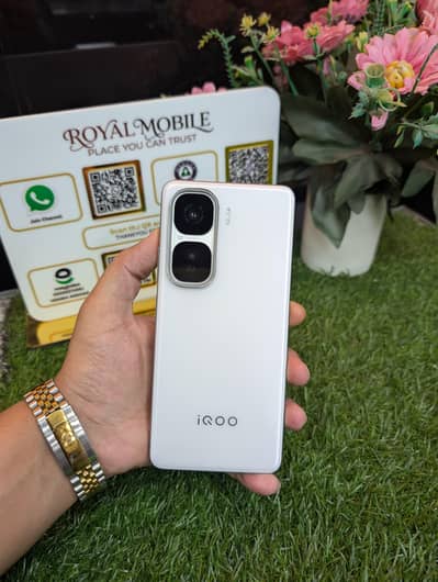 Vivo iqoo neo 10 12/256 Officla pta approved just like boxpack phone