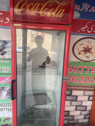 Cocacola chiller for sale neat condition