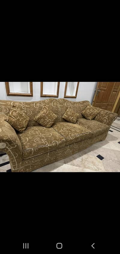 sofa neat and clean