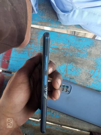 4+2 128gb rame momrey