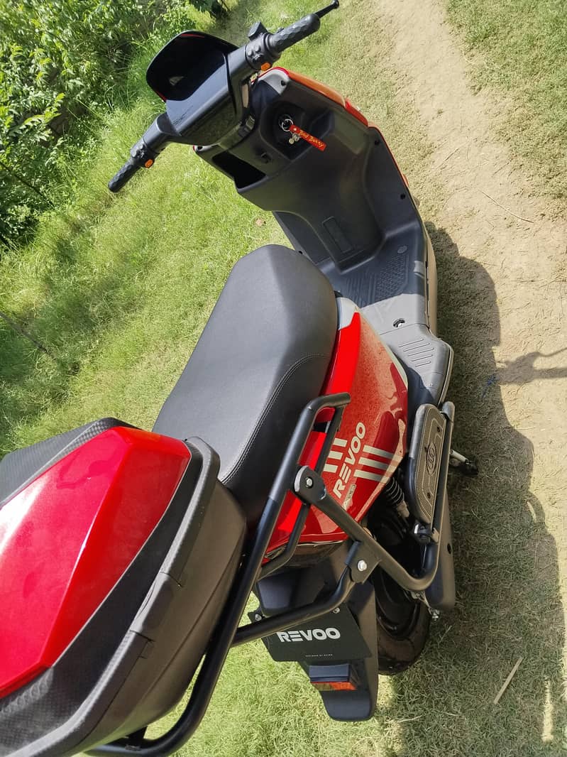 Revoo model 2026 03452819008 1
