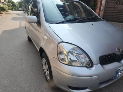Toyota  vitz 2004/2007 full option  F. l package excellent condition