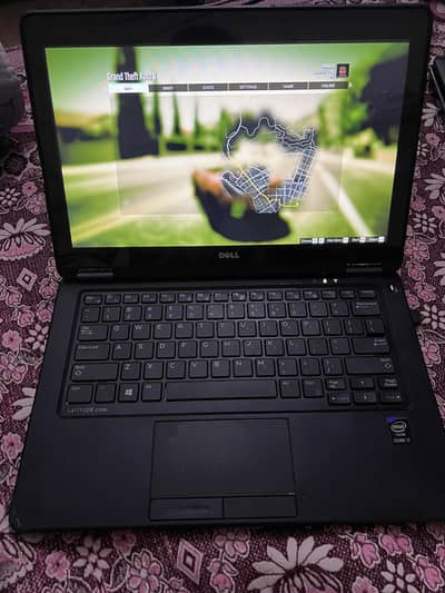 Dell Latitude E7250 i7-5th GTA 5 installed