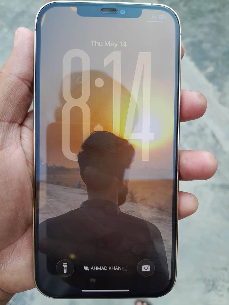 Iphone 12 pro max 2