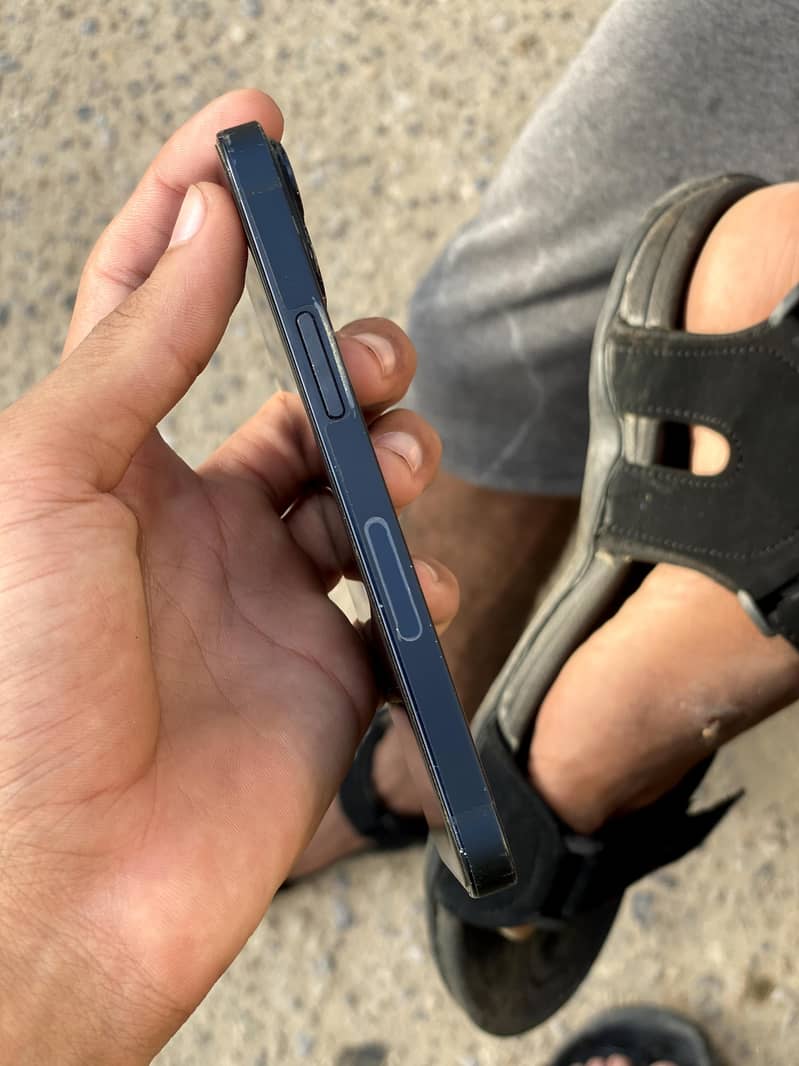 iphone 13 mini 1