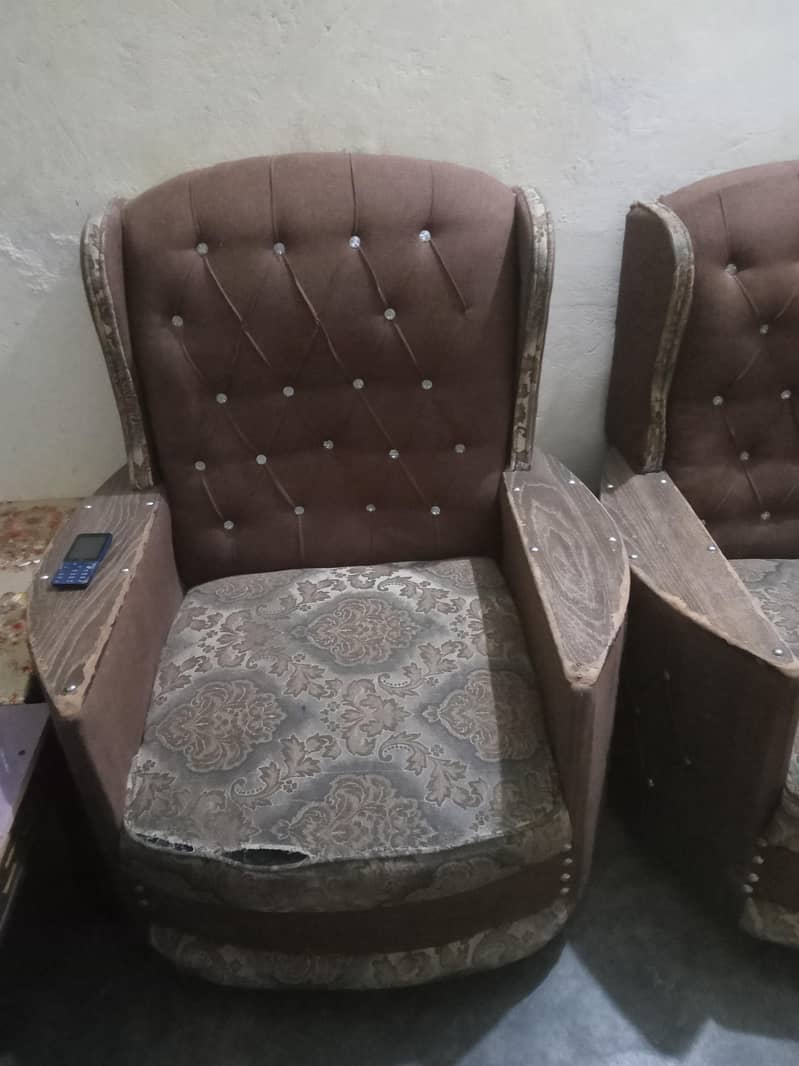 Sofa Set  Good Condition 1