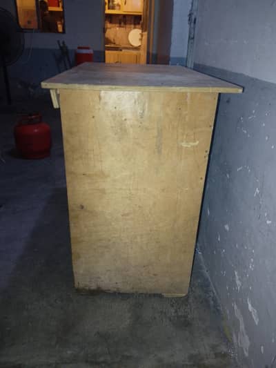 Computer table + wooden stool