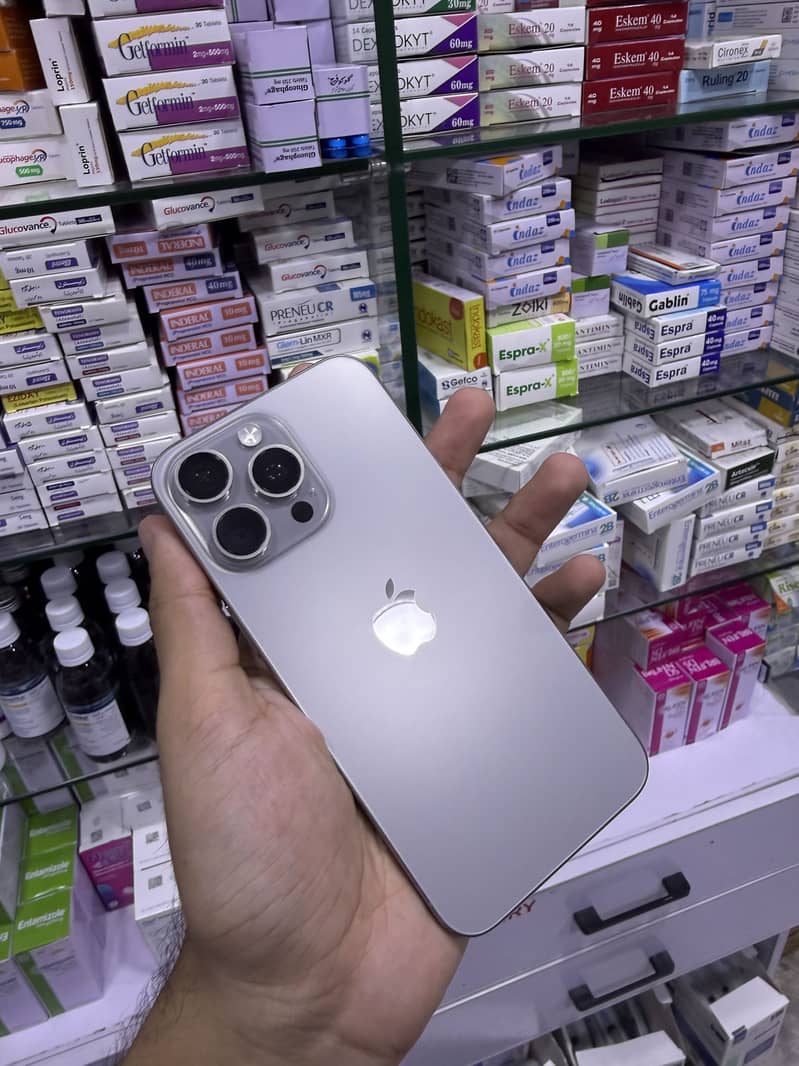 Iphone 15 pro max 1