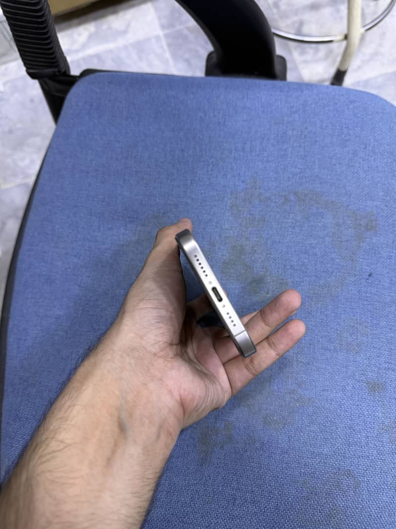 Iphone 15 pro max 2