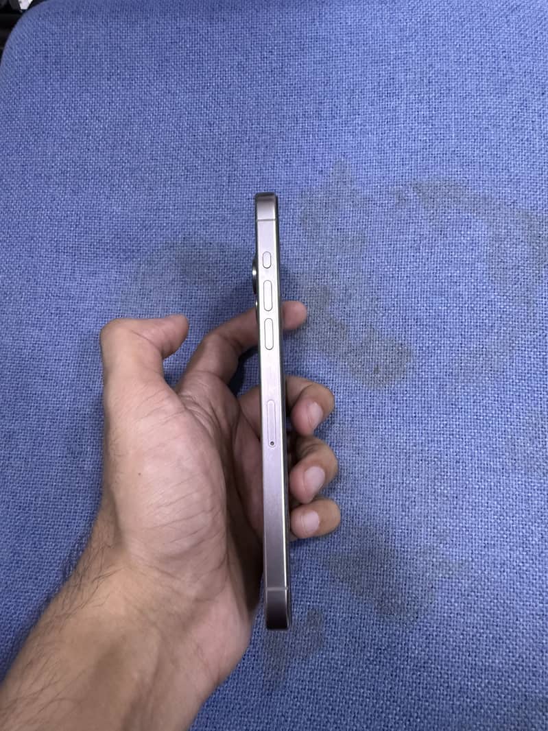 Iphone 15 pro max 7