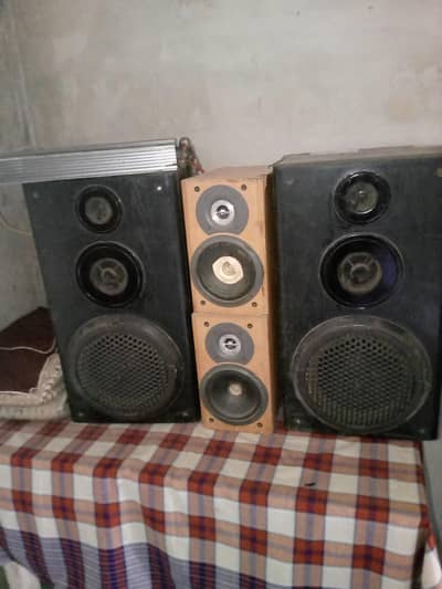 4 speaker setup with amplifier sound base