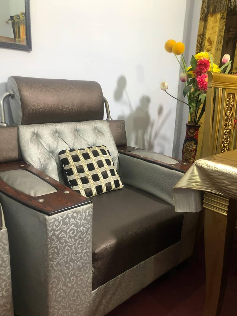7 Seater Sofa 3