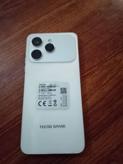 Tacno Spark 40