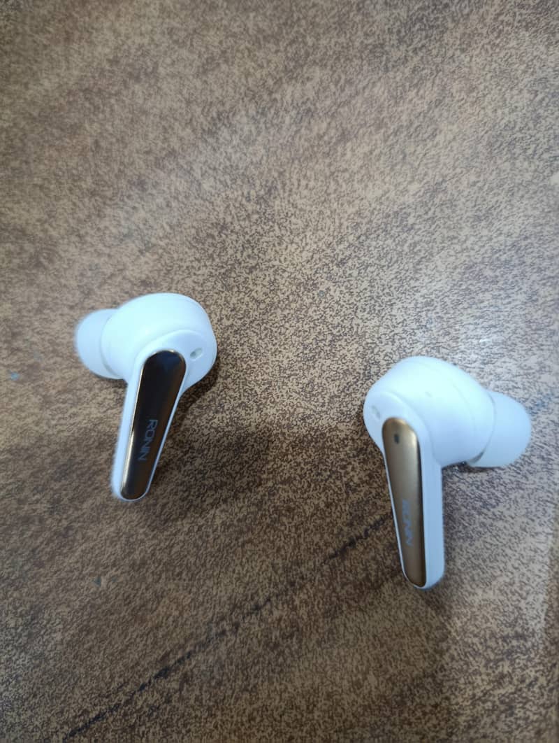 Ronin Eclipse airbuds 1