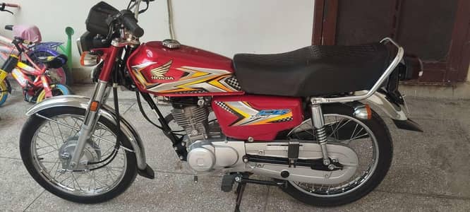 Honda CG 125 2025 | 8400 KM Driven | Honda 125 Bike New