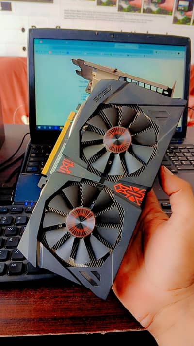 selling Asus Strix  gtx 960 4gb with box in good condition