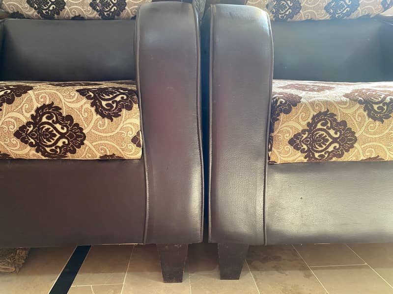 9 pcs Sofa Set with Table 1