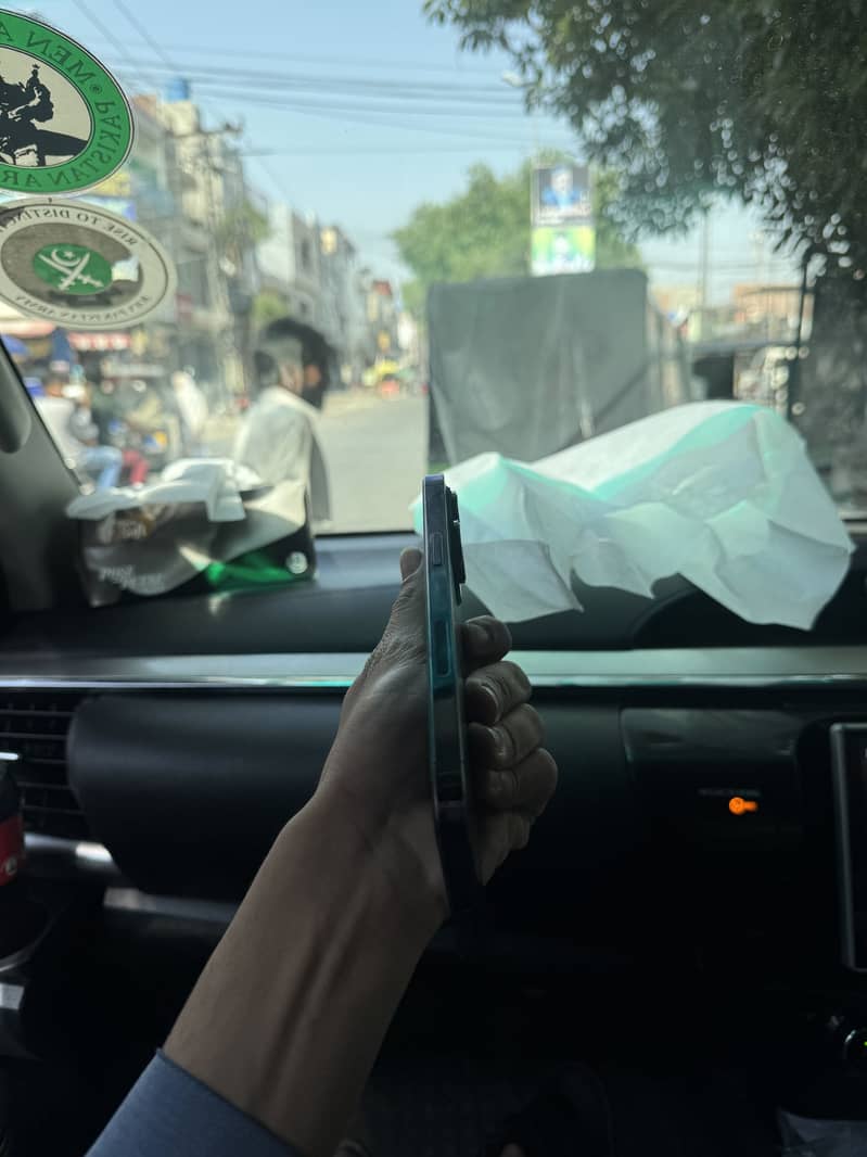 iphone 14 pro max JV 1
