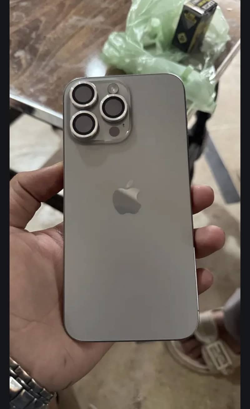 Iphone 15 pro max 0