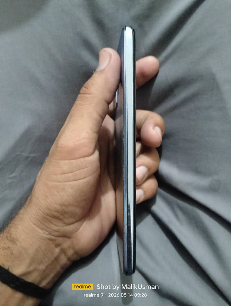 vivo v21 4