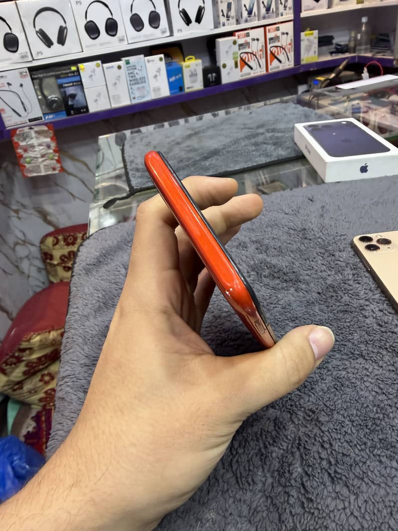Tecno Spark 5 pro 3