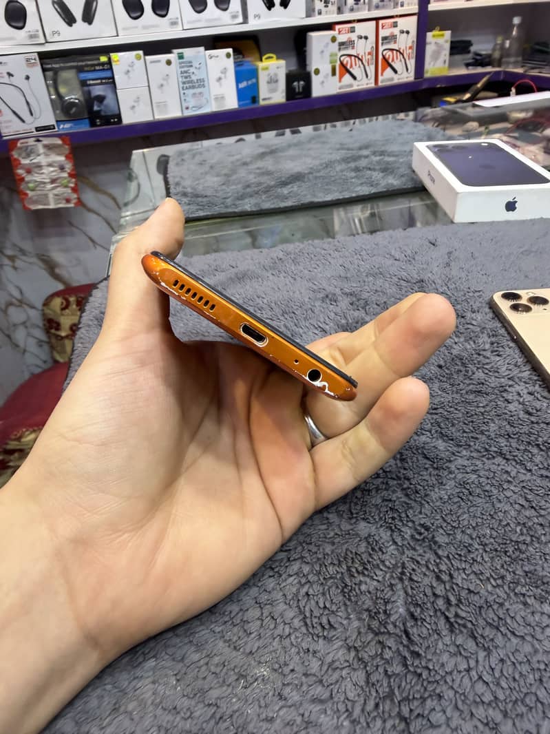 Tecno Spark 5 pro 2