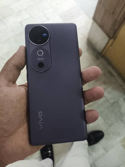 V40 vivo