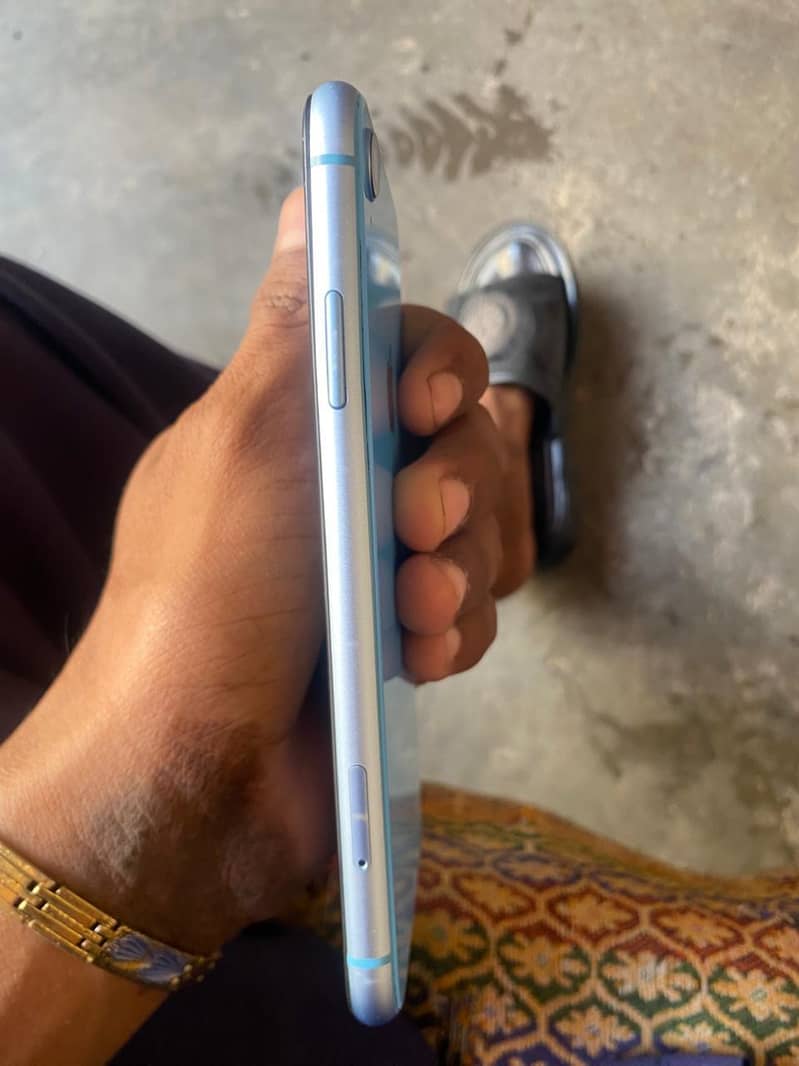 iphone xr 2