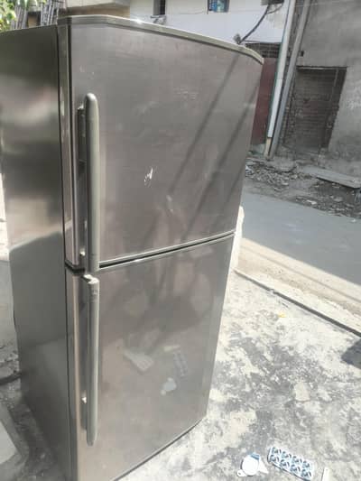 haier refrigerator medium size