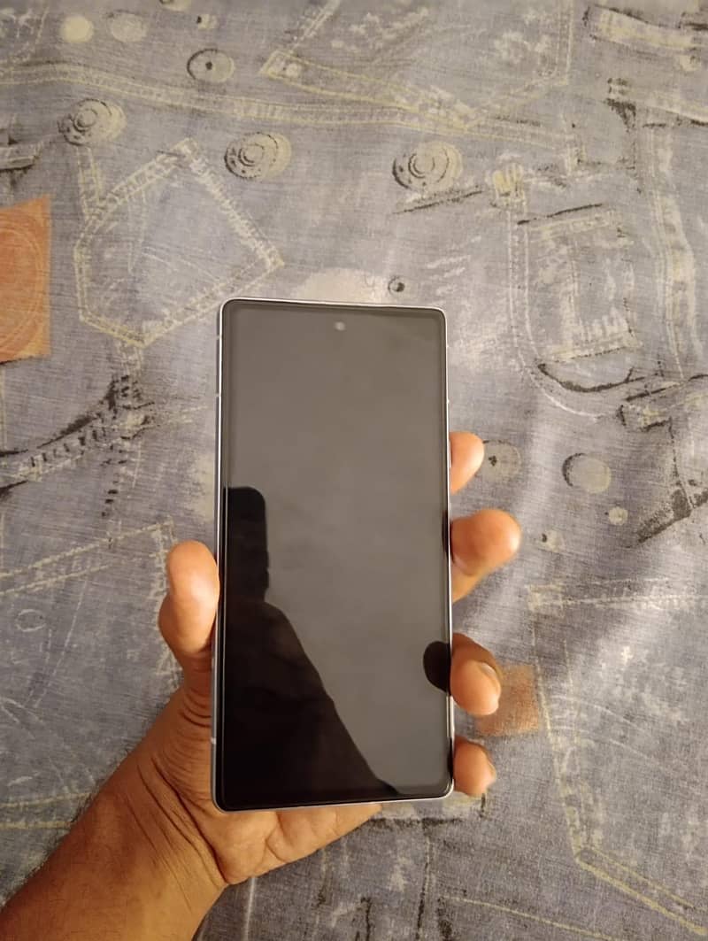 Google pixel 7a 2