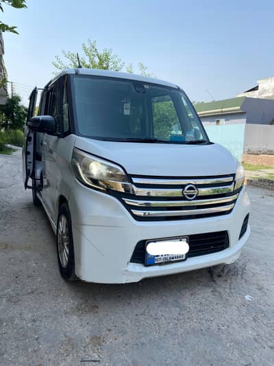 Nissan roox 2015/18 model