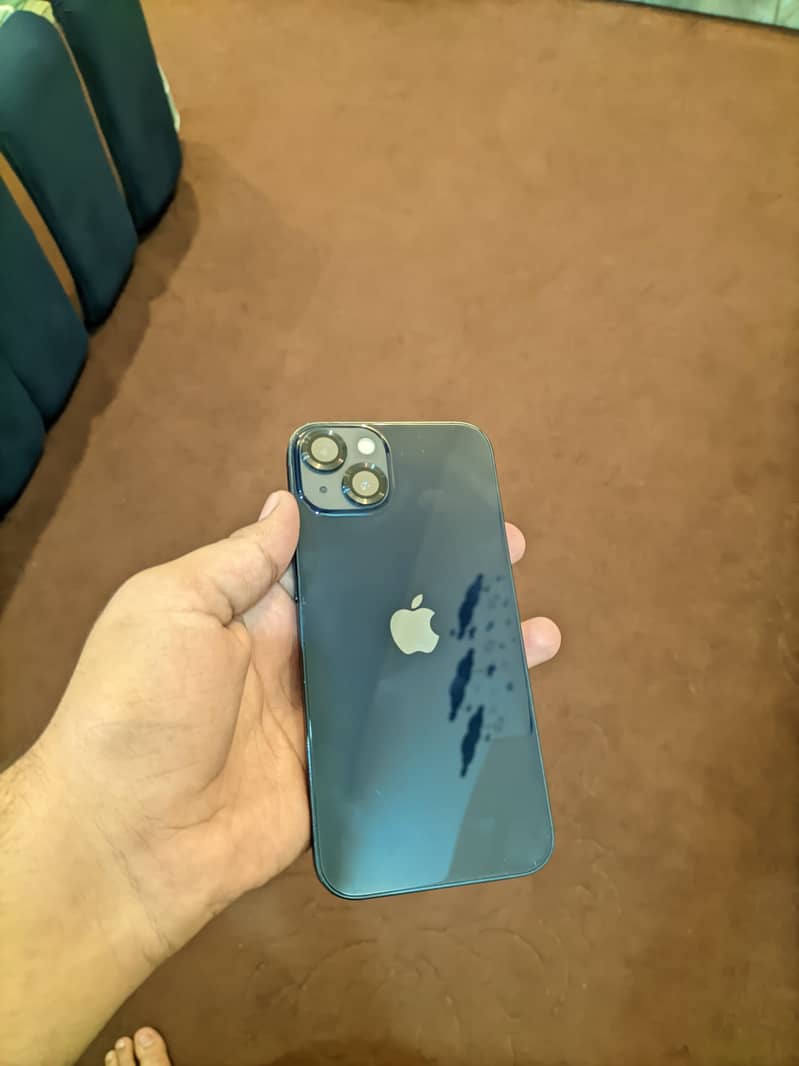 iPhone 13 0