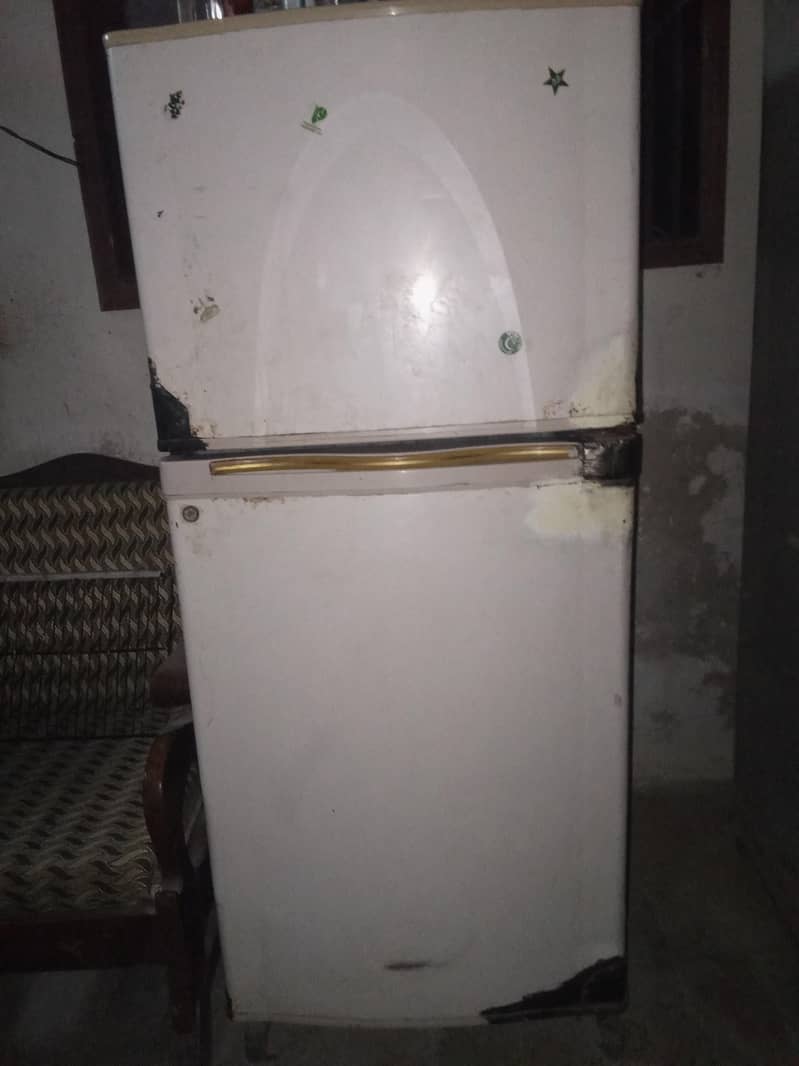 Refrigerator 0