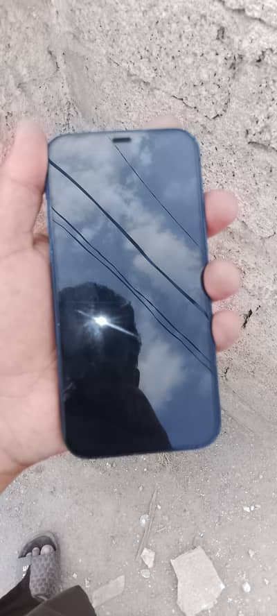 Apple iPhone 12