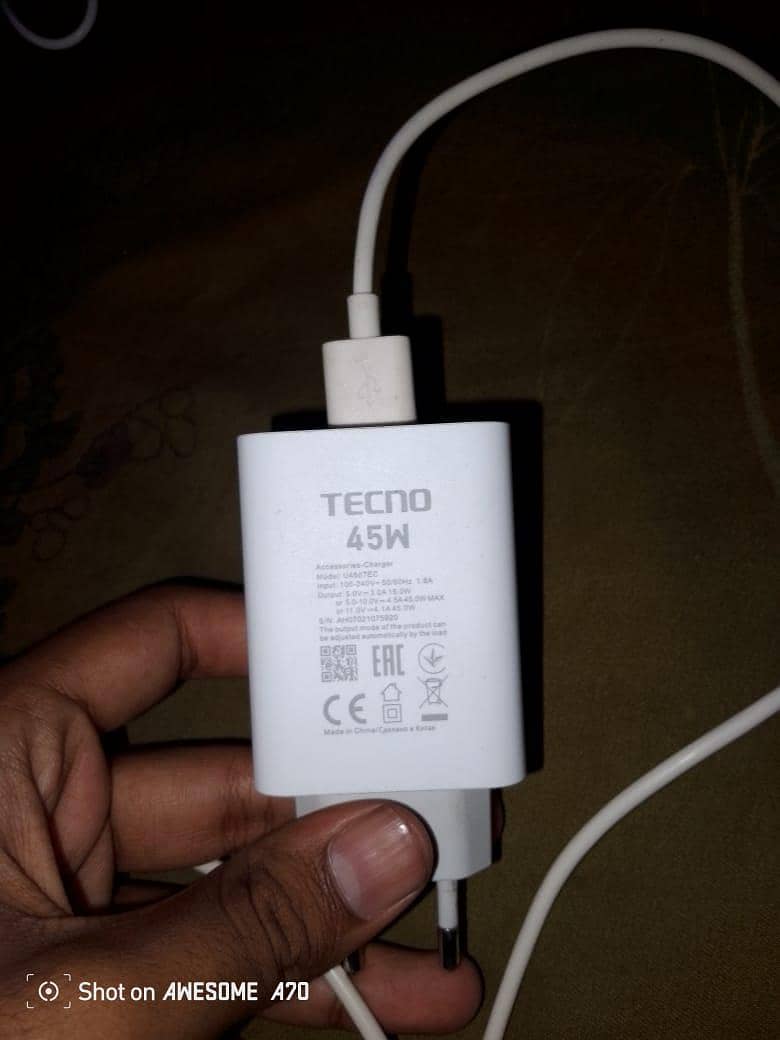 Tecno spark 40 5
