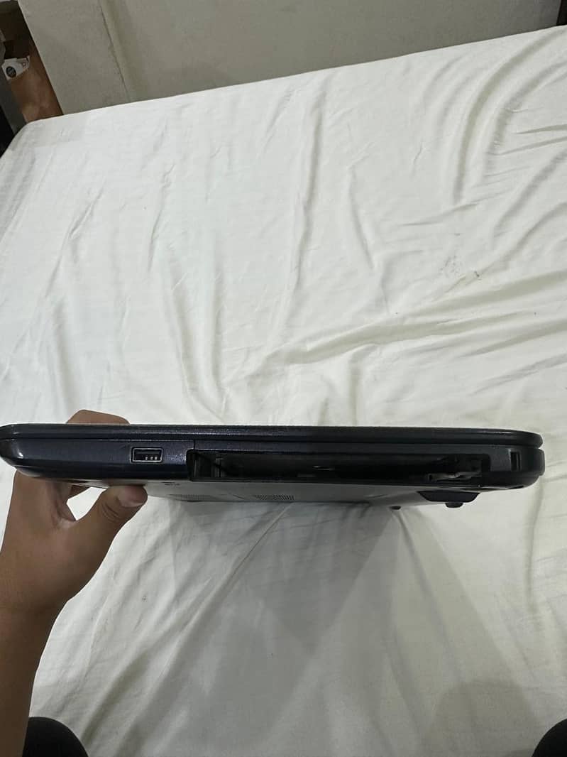 i3 DELL Laptop without ram ssd - Computer Components - 1113996499