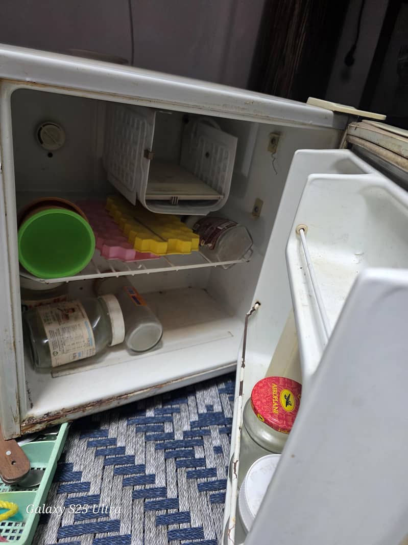 Mini Room Fridge 1