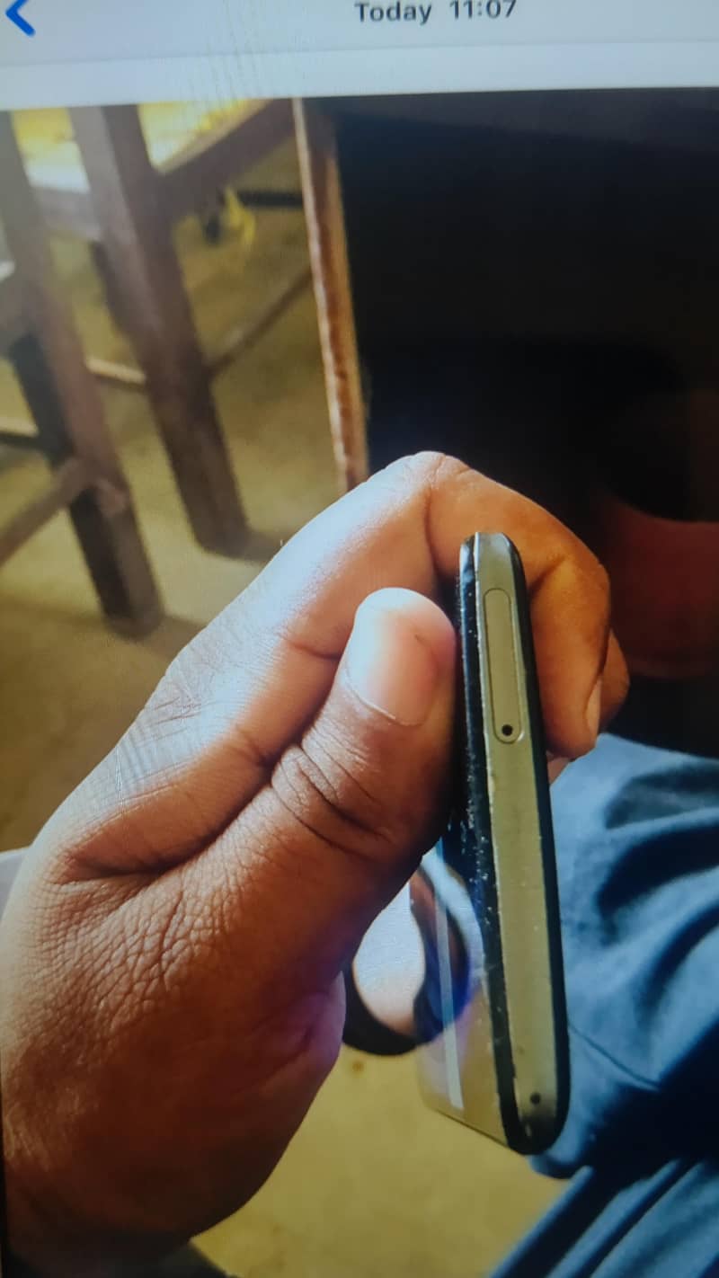 Sharp Aquos Zero 2 2
