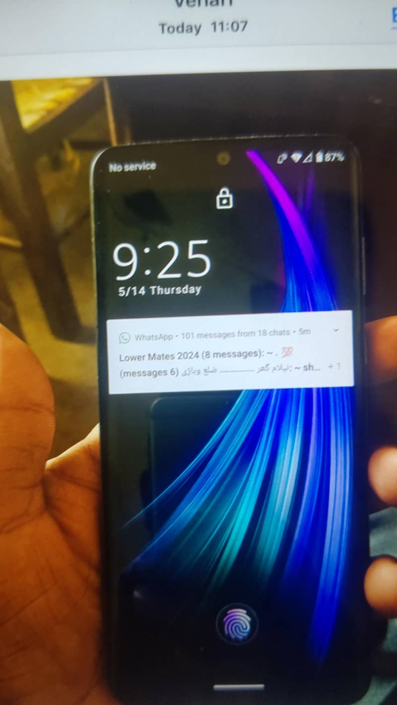 Sharp Aquos Zero 2 8