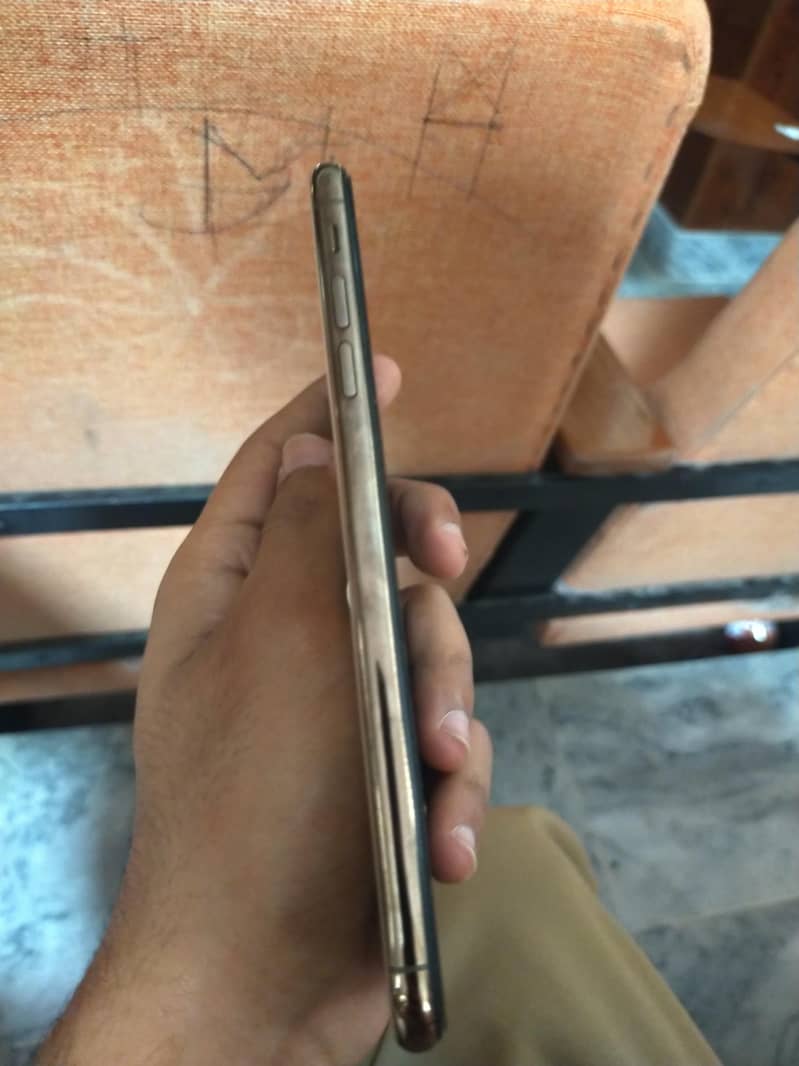 IPhone XS max 3