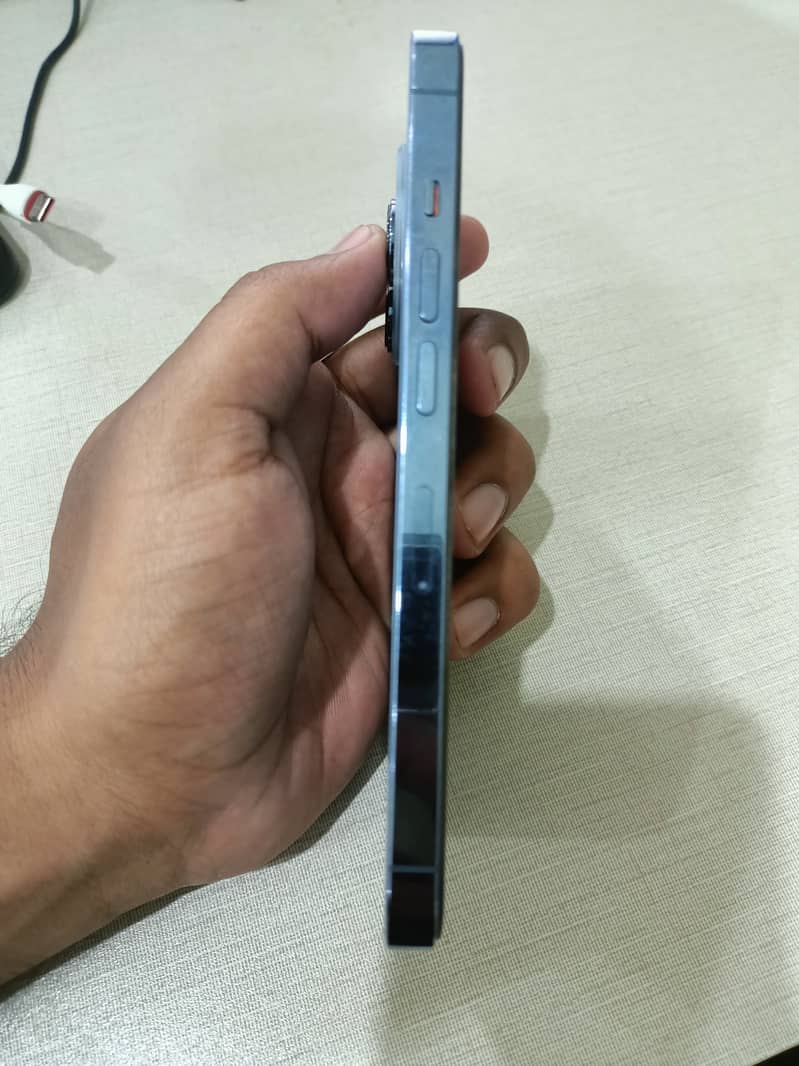 iPhone 13 pro 1