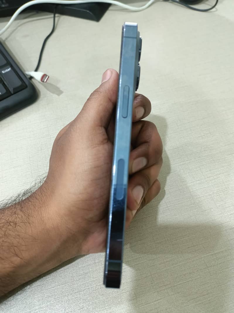 iPhone 13 pro 3